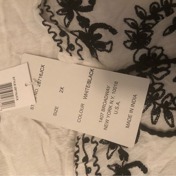 White Tunic - Picture 6 of 8